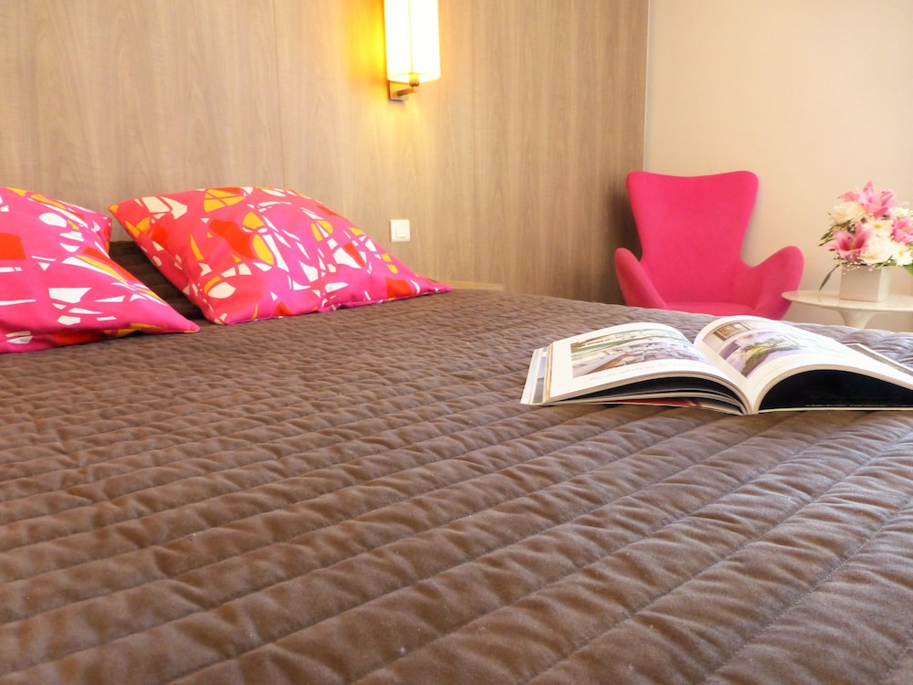 Bliss Hotel 52/70
