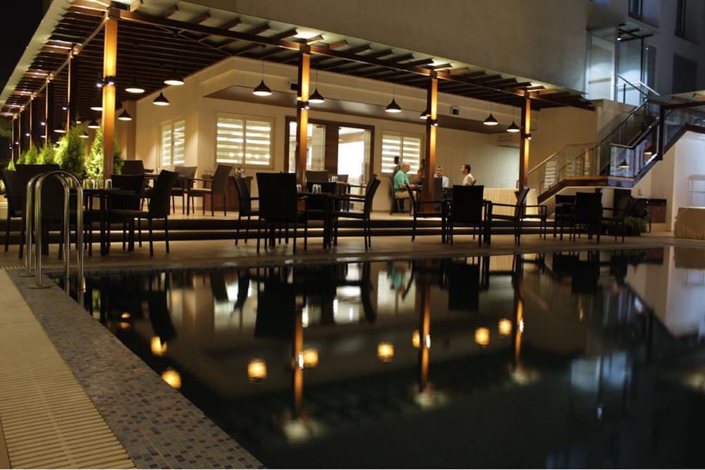 Grand Rio 26/28