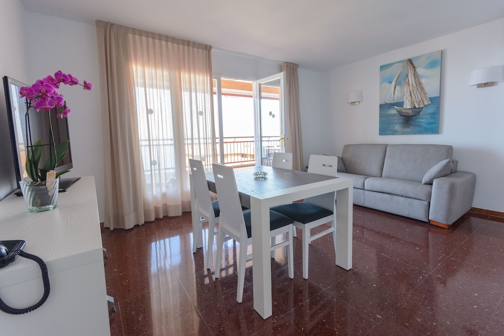 Albatros Apartamentos 14/30