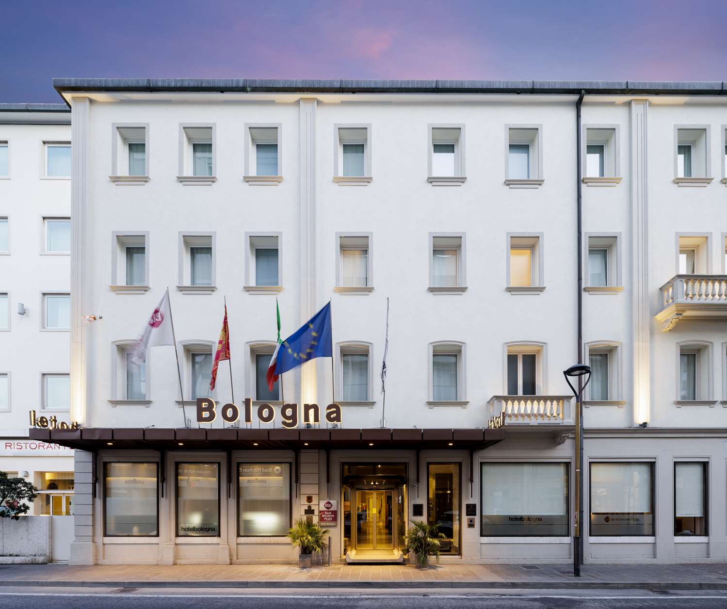 hotel