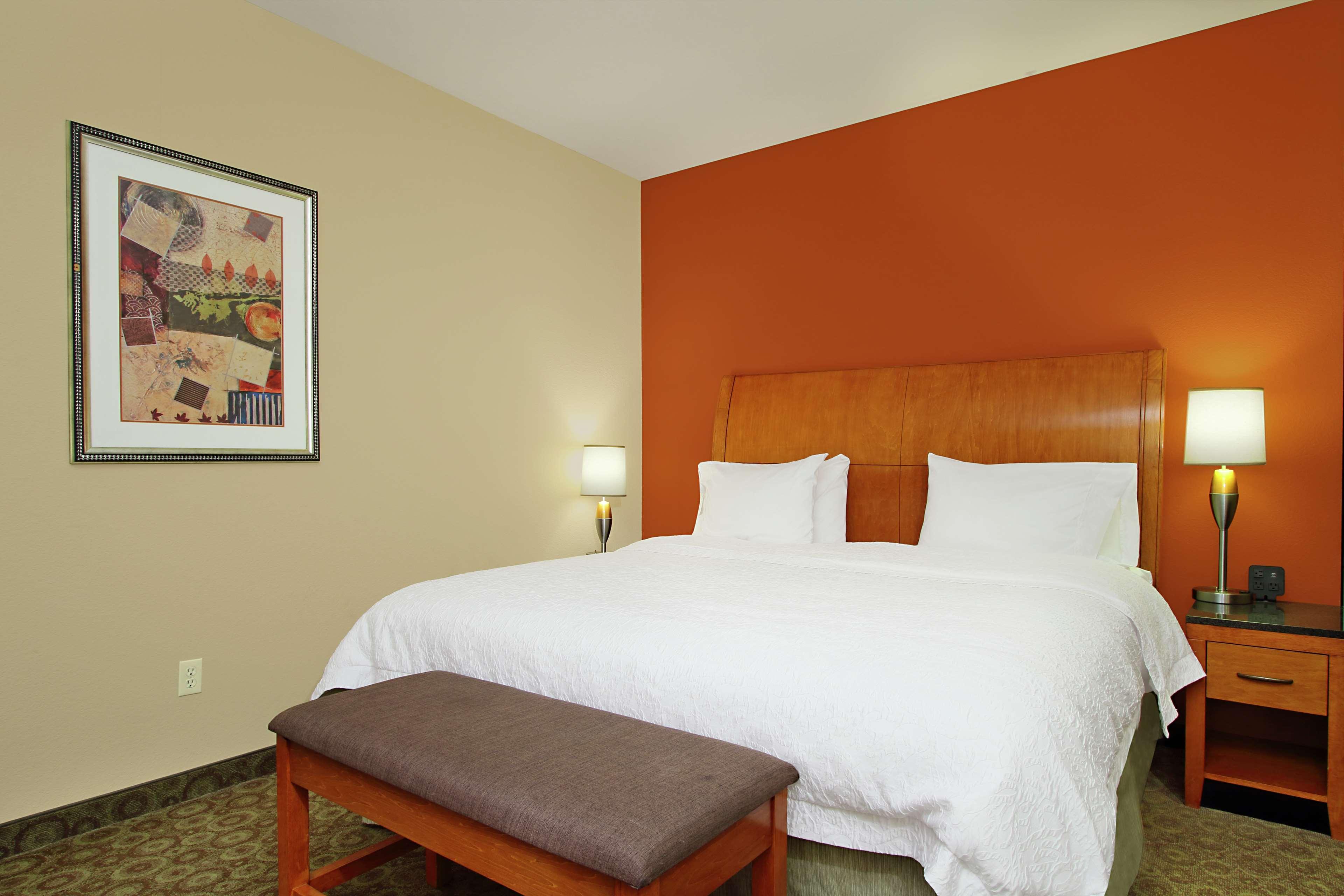 Room, Double Bed