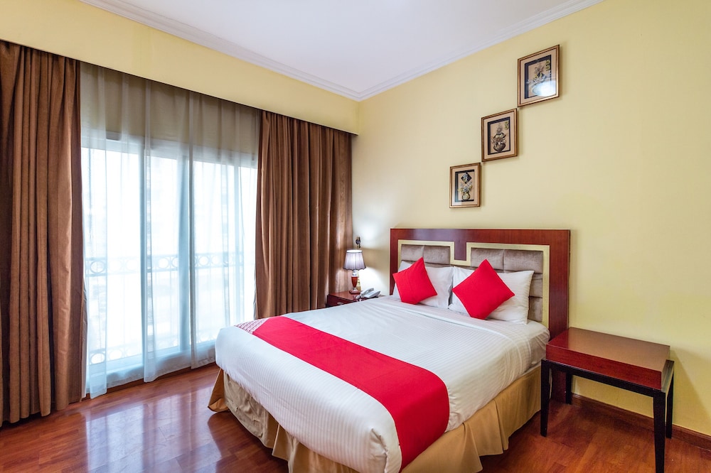 Ruwi Hotel Apartments 12/23