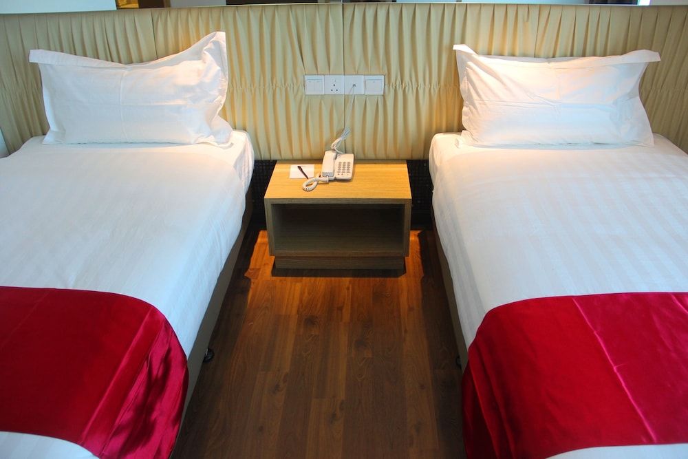 906 Premier Hotel 19/33