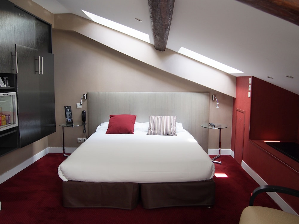 Porte de Versailles Hotel 14/48