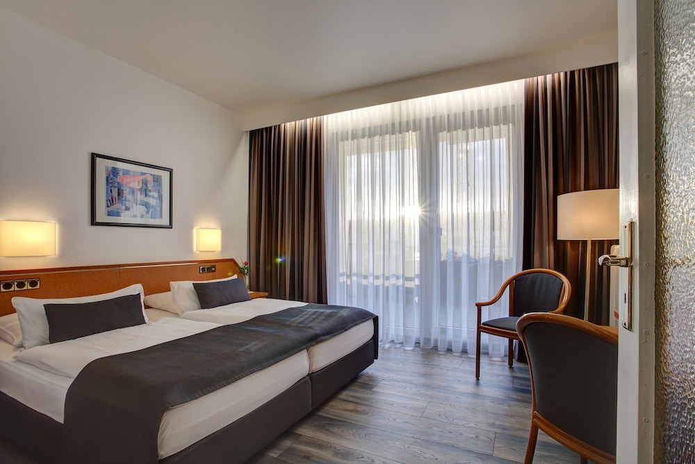 Trip Inn Hotel Esplanade 12/71
