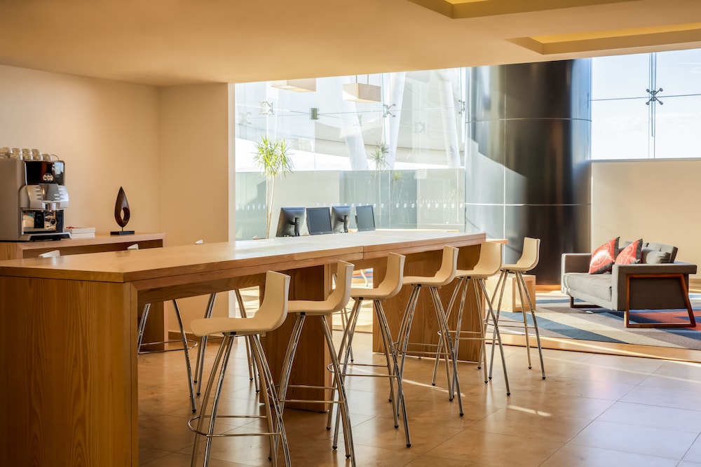 Fiesta Inn Express Queretaro Constituyentes 46/56