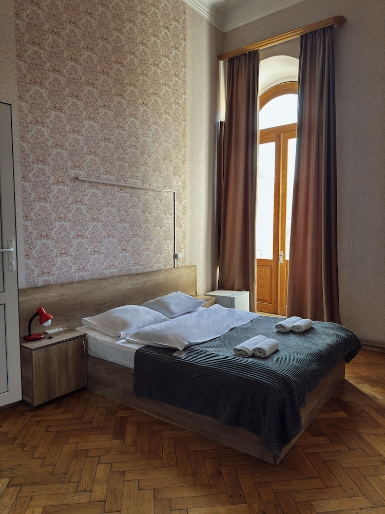 Friendly Hotel 15/50