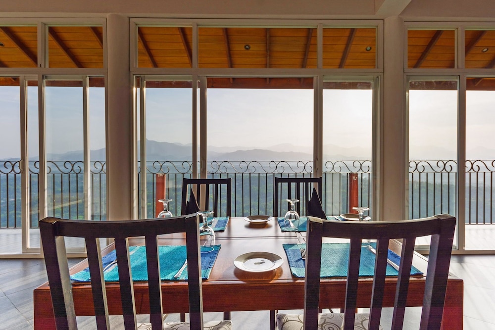 Ceyloni Panorama Resort 55/59