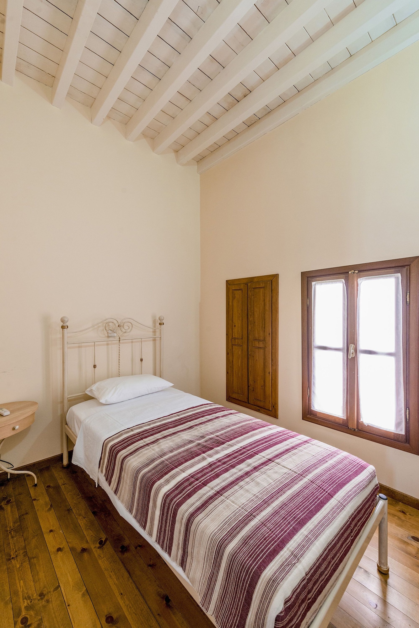 AVALON, RESIDENCE, VILLA, 1 QUEEN AND 2 QUEEN BEDS