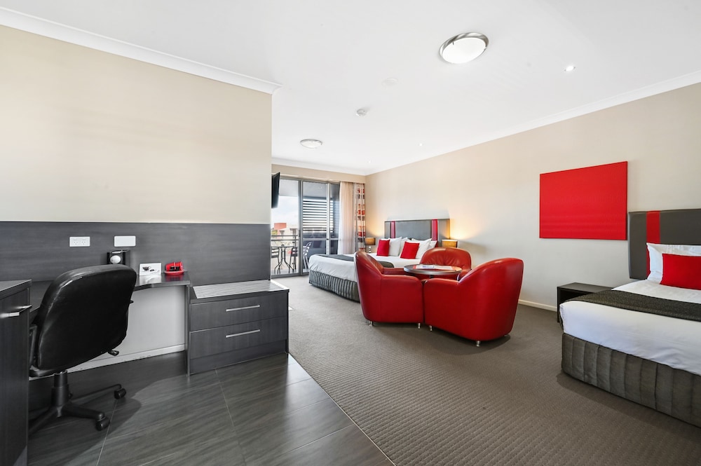 EXECUTIVE, KING BED, BATHTUB