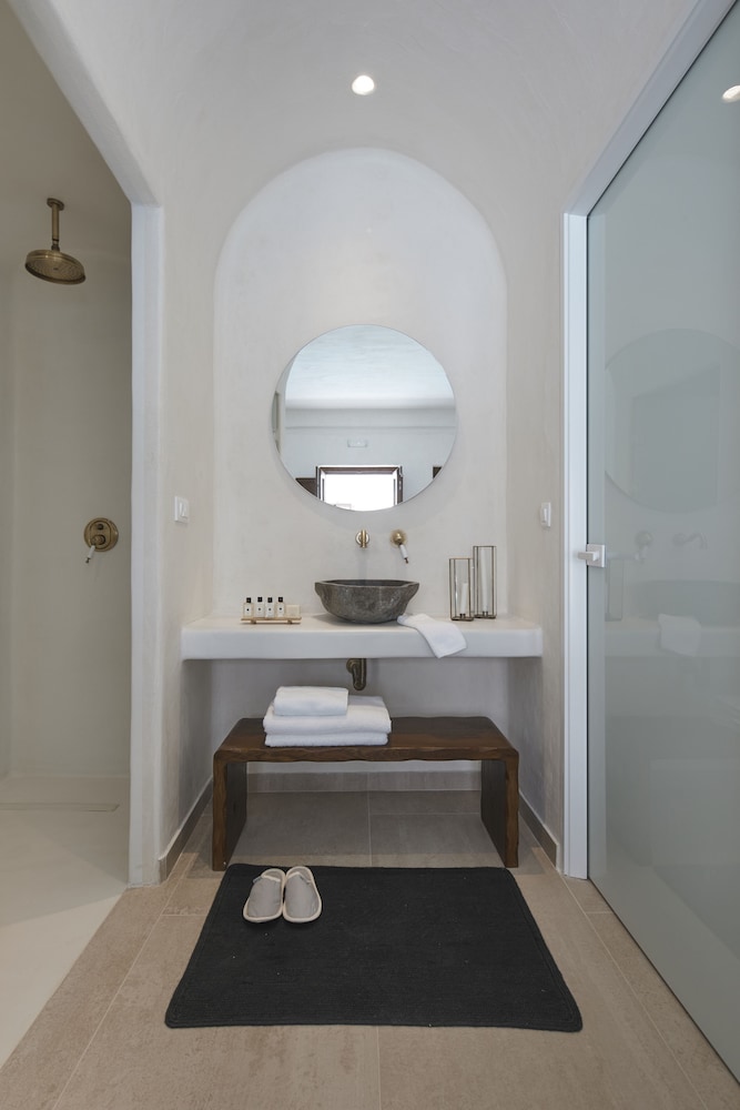 Winery Hotel 1870 8/50