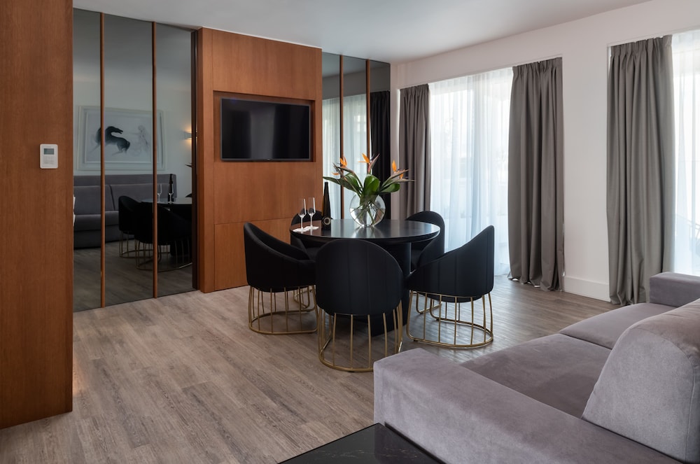 Elia Ermou Athens Hotel 33/50