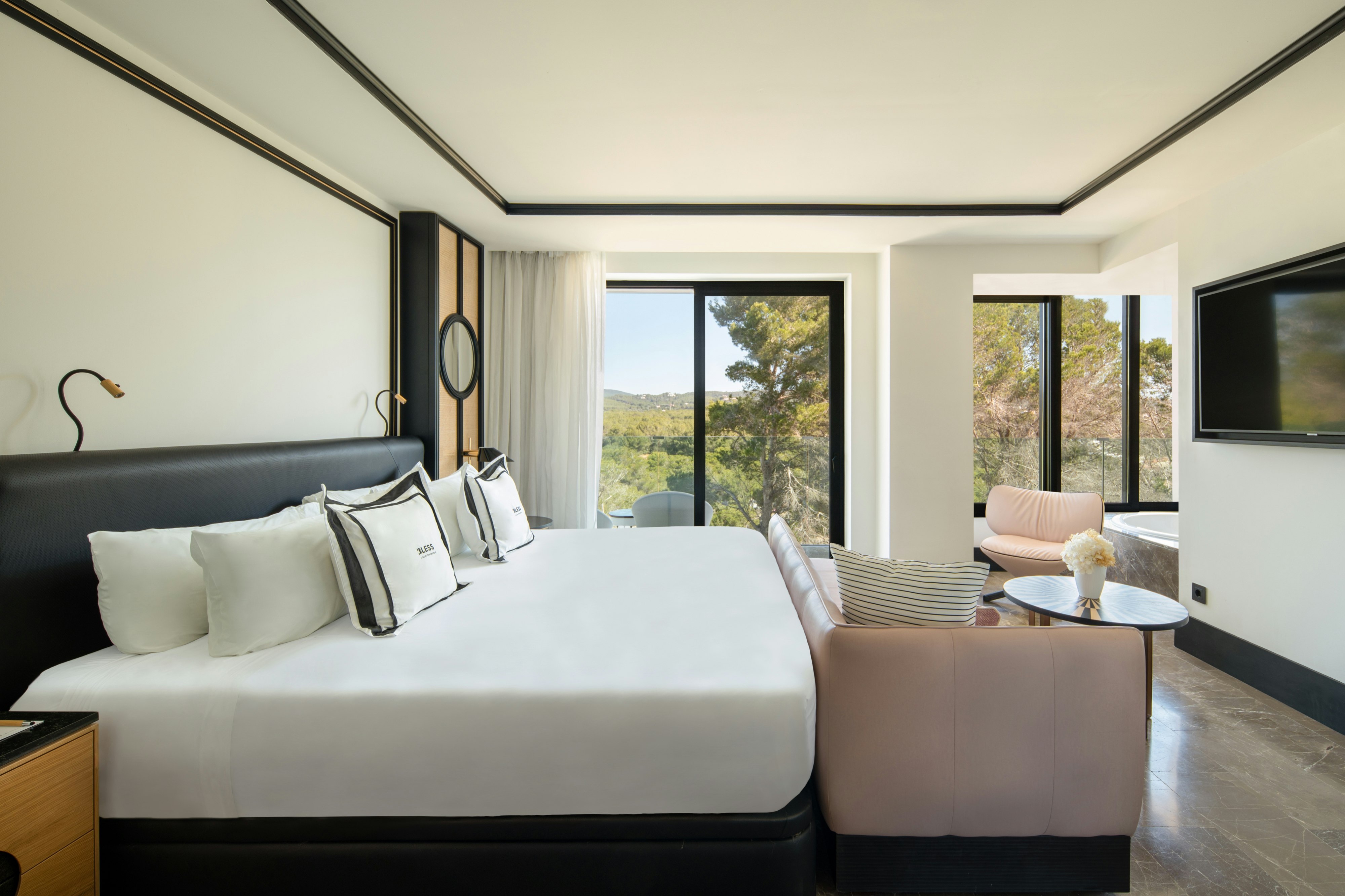 Bless Hotel Ibiza 18/79