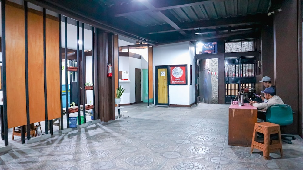 OYO 3728 Tunas Plaza Residence 22/24