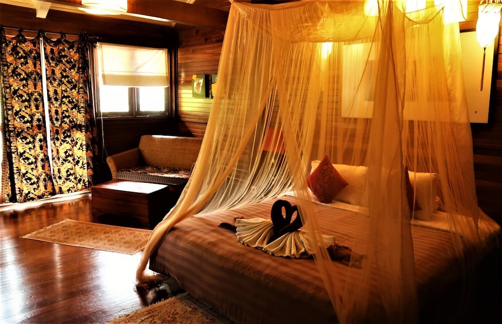 Breve Azurine Lagoon Retreat 20/50