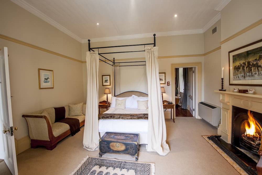 Hacklewood Hill Country House 18/70