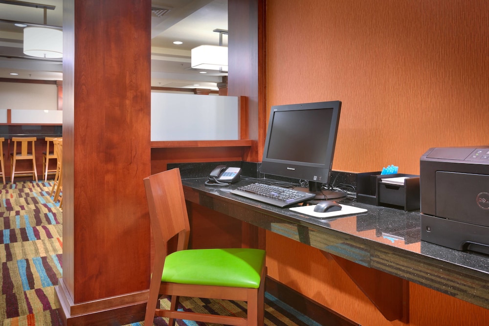 Fairfield Inn Suites Boise Nampa 33/34