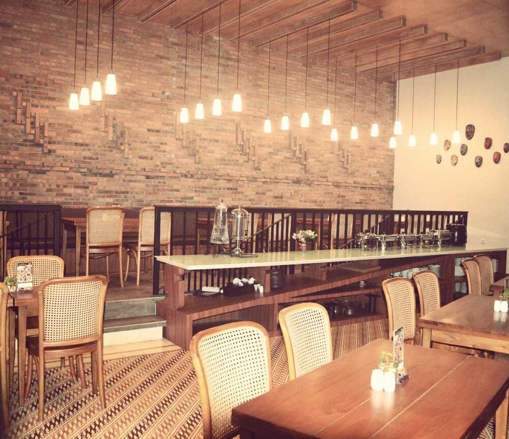 Hotel Parangraja 44/61