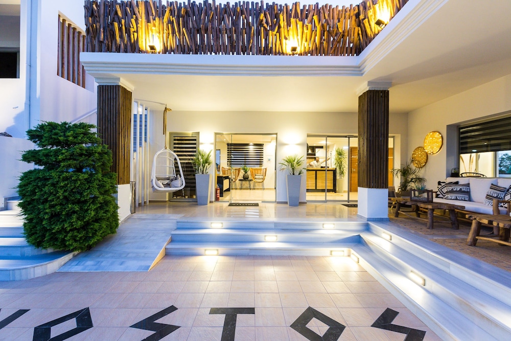Nostos Beach Boutique Hotel 7/73