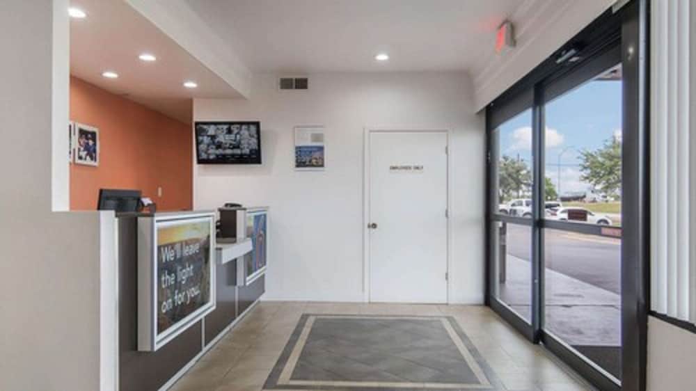 Motel6 Abilene, Tx - East 8/60