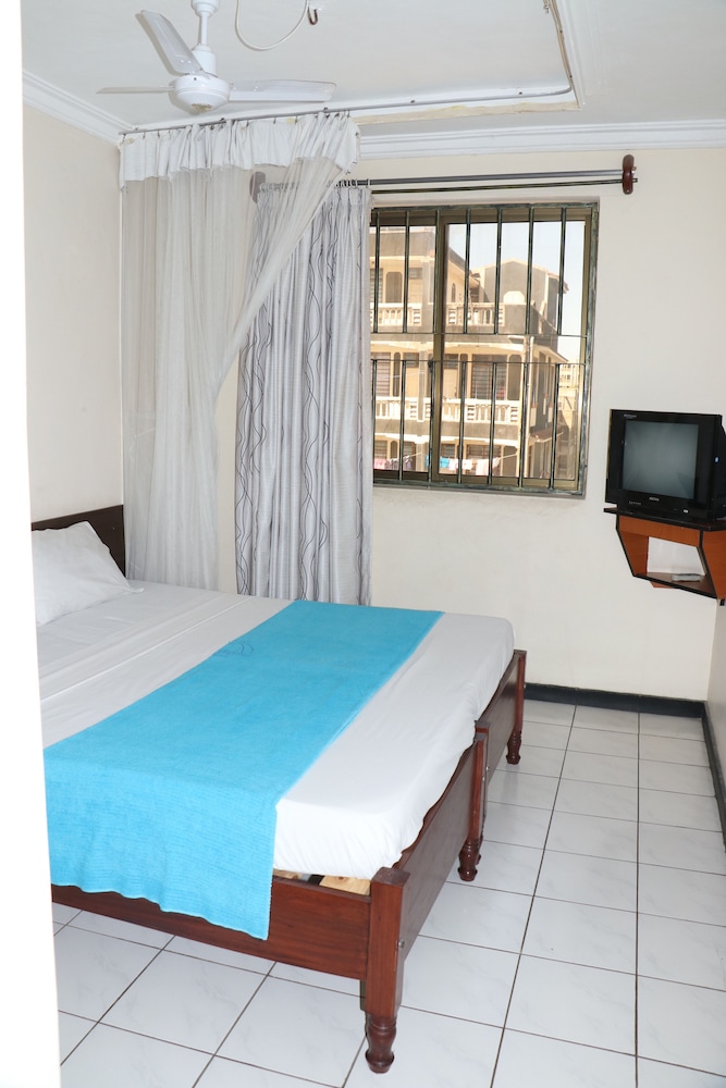 CoastGate Hotel 26/50