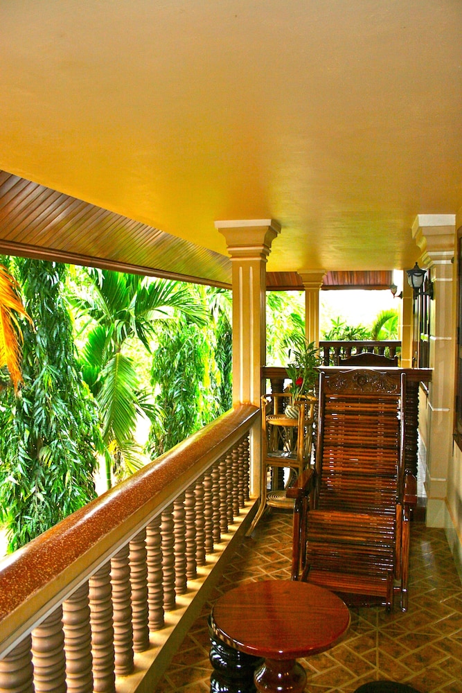 Shining Angkor Boutique Hotel 70/76