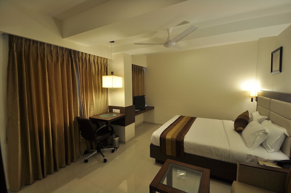 غرفة تنفيذية بسرير كوين لذوي الإعاقة، HOTEL LE GRANDE RESIDENCY 3/4