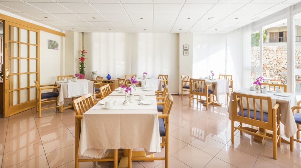 Hostal Residencia Sutimar 46/51