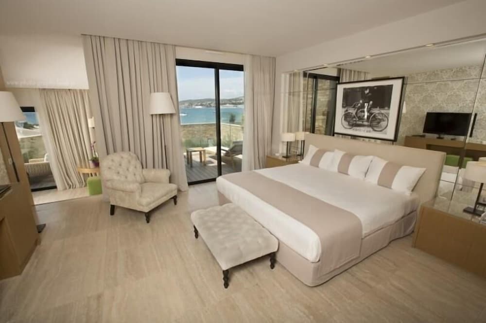 Hostellerie La Farandole 16/71