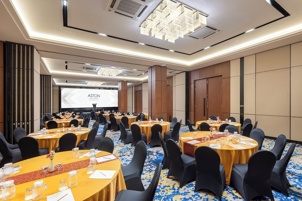 Aston Malang Hotel and Conference Center 31/35
