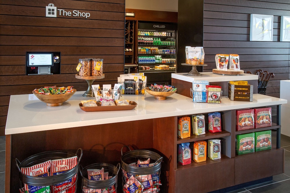 Hilton Garden Inn Redmond Town Center 46/56