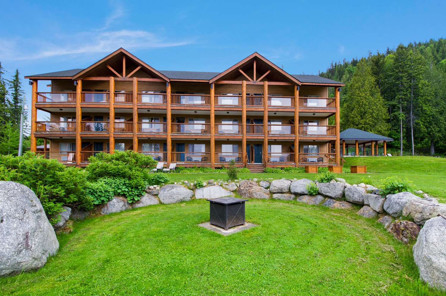 Kootenay Lakeview Resort, BW Signature Collection 10/11