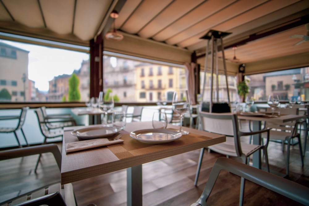 Aroi Bierzo Plaza 27/31