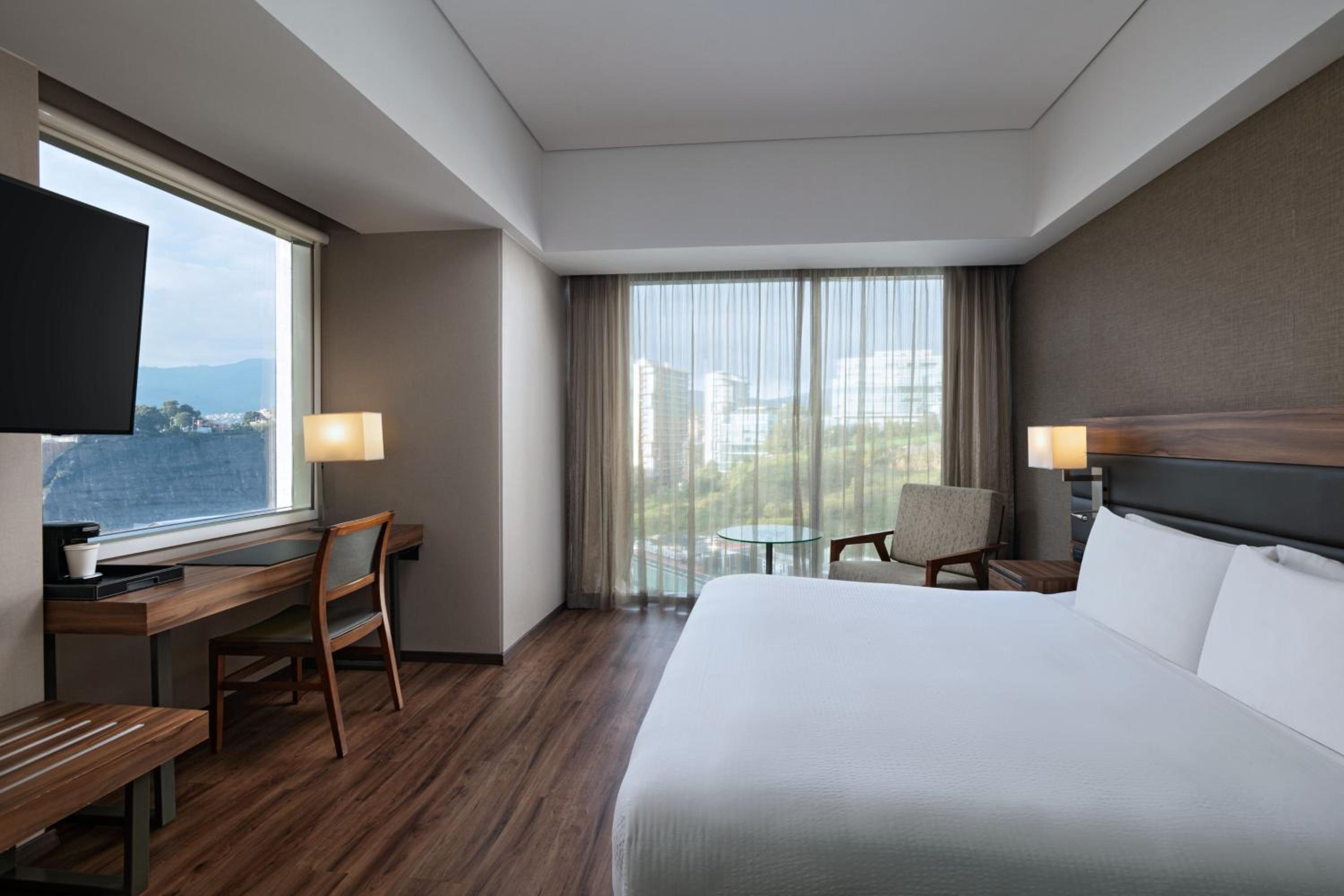Room, City View, Corner