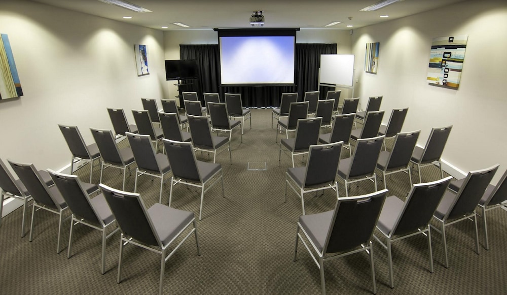 Quest Dubbo 24/25