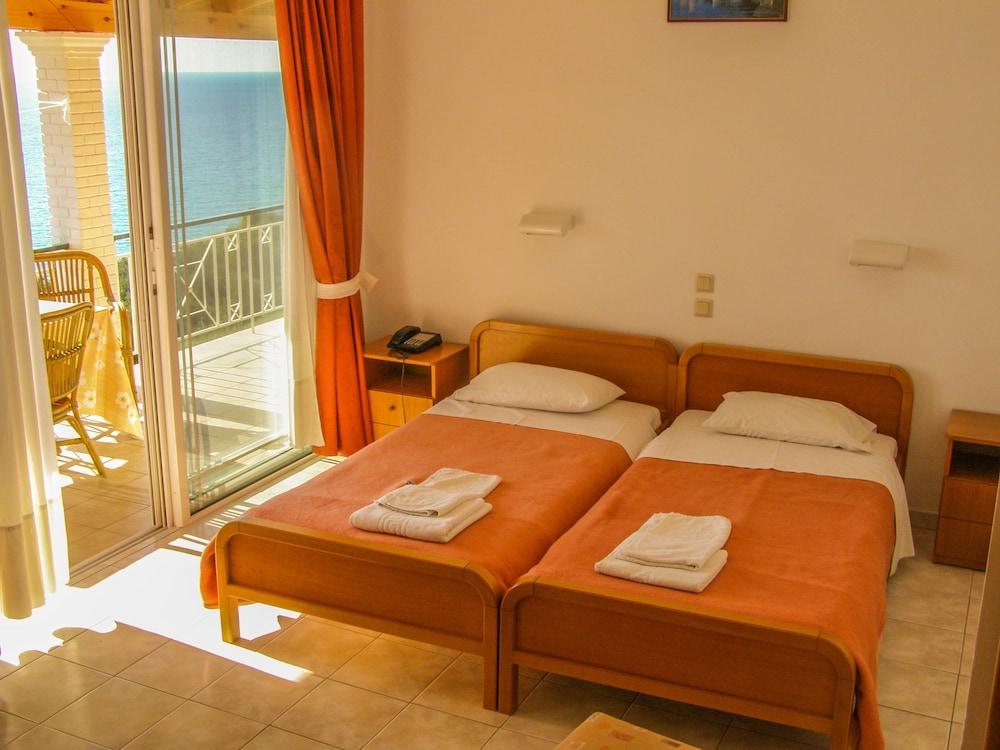 2 BEDROOMS, APARTMENT, SEA VIEW, GROUND FLOOR