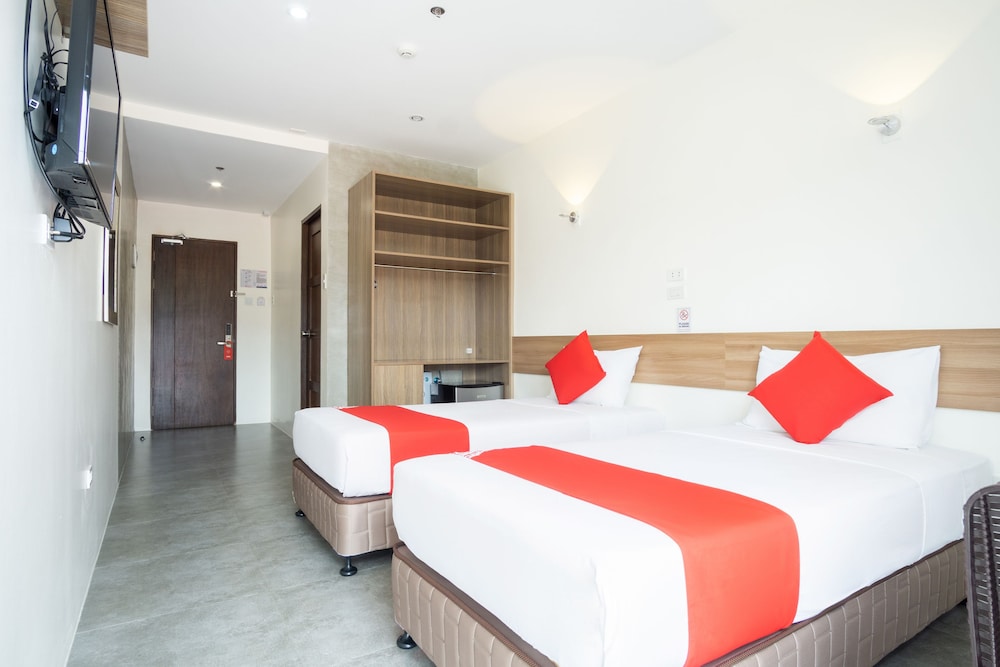 18 Suites Cebu 27/38