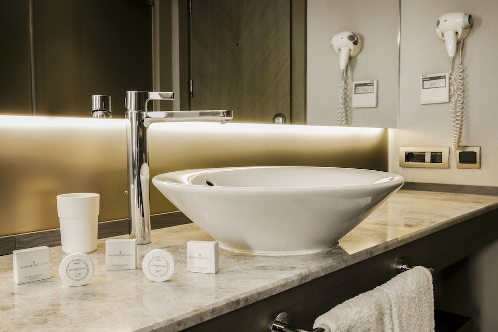 AHC Grand Bazaar Hotel 59/64