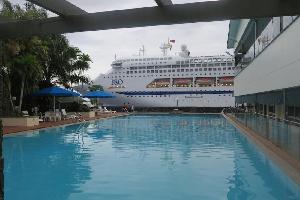 Madang Resort Hotel 4/50