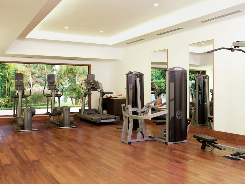 Trident Hotel Chennai 30/65