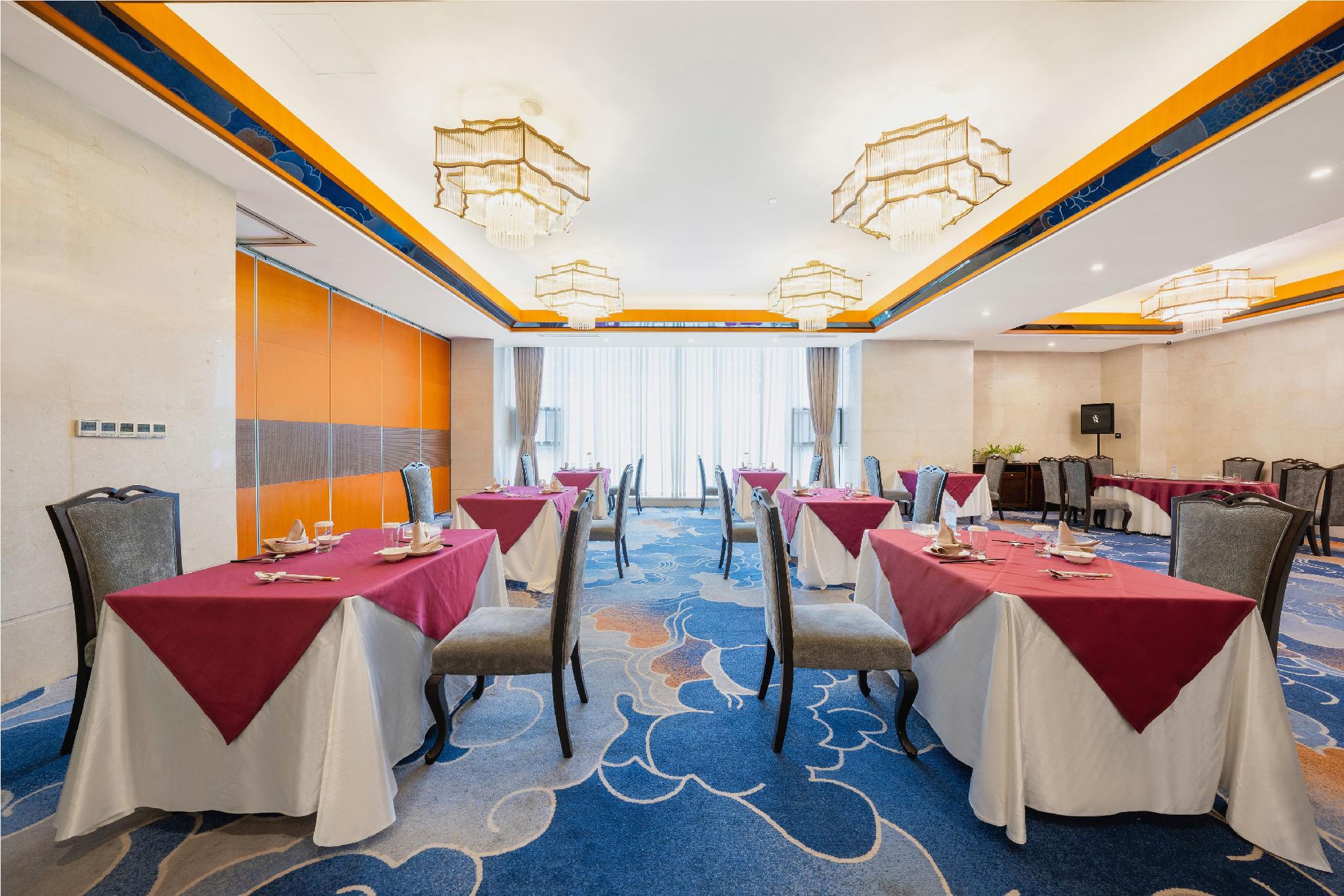 Phoenix Lake Tianquan Hotel 12/23