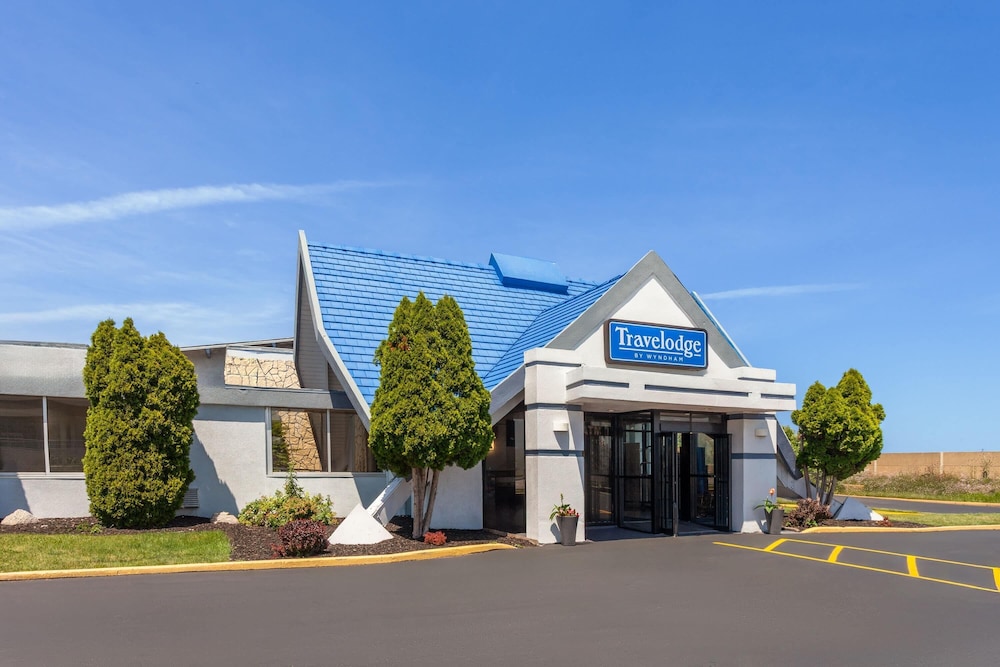 Travelodge By Wyndham Milwaukee 4/50