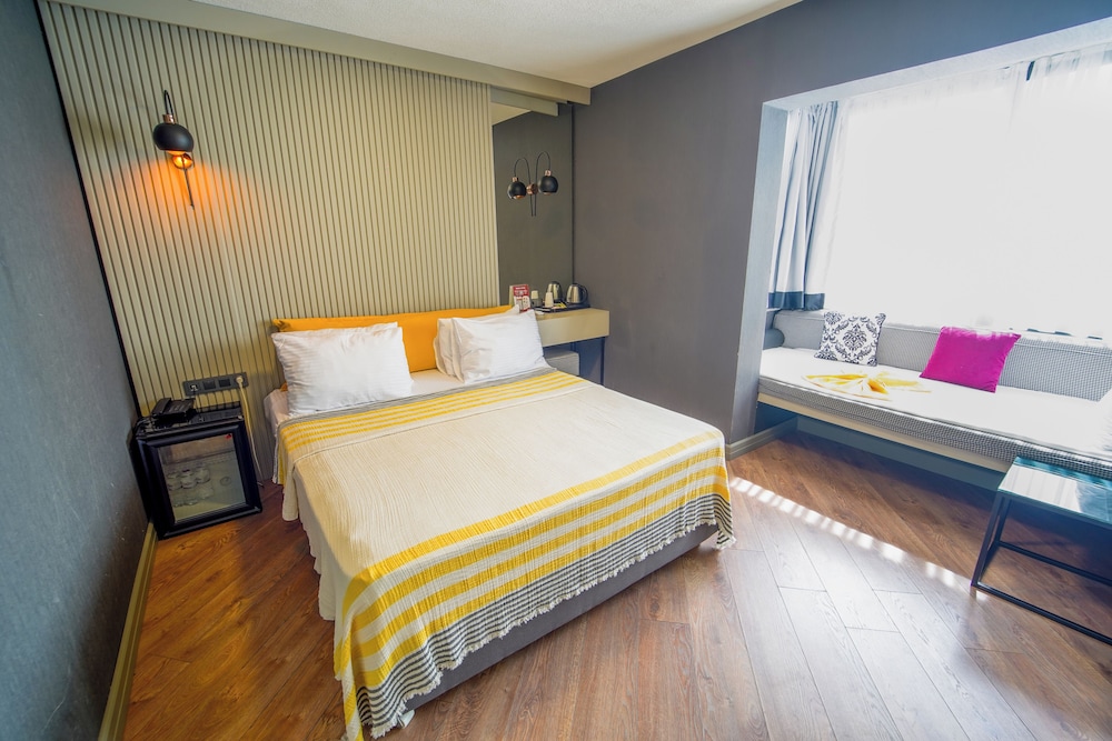 Basel Hotel 15/50