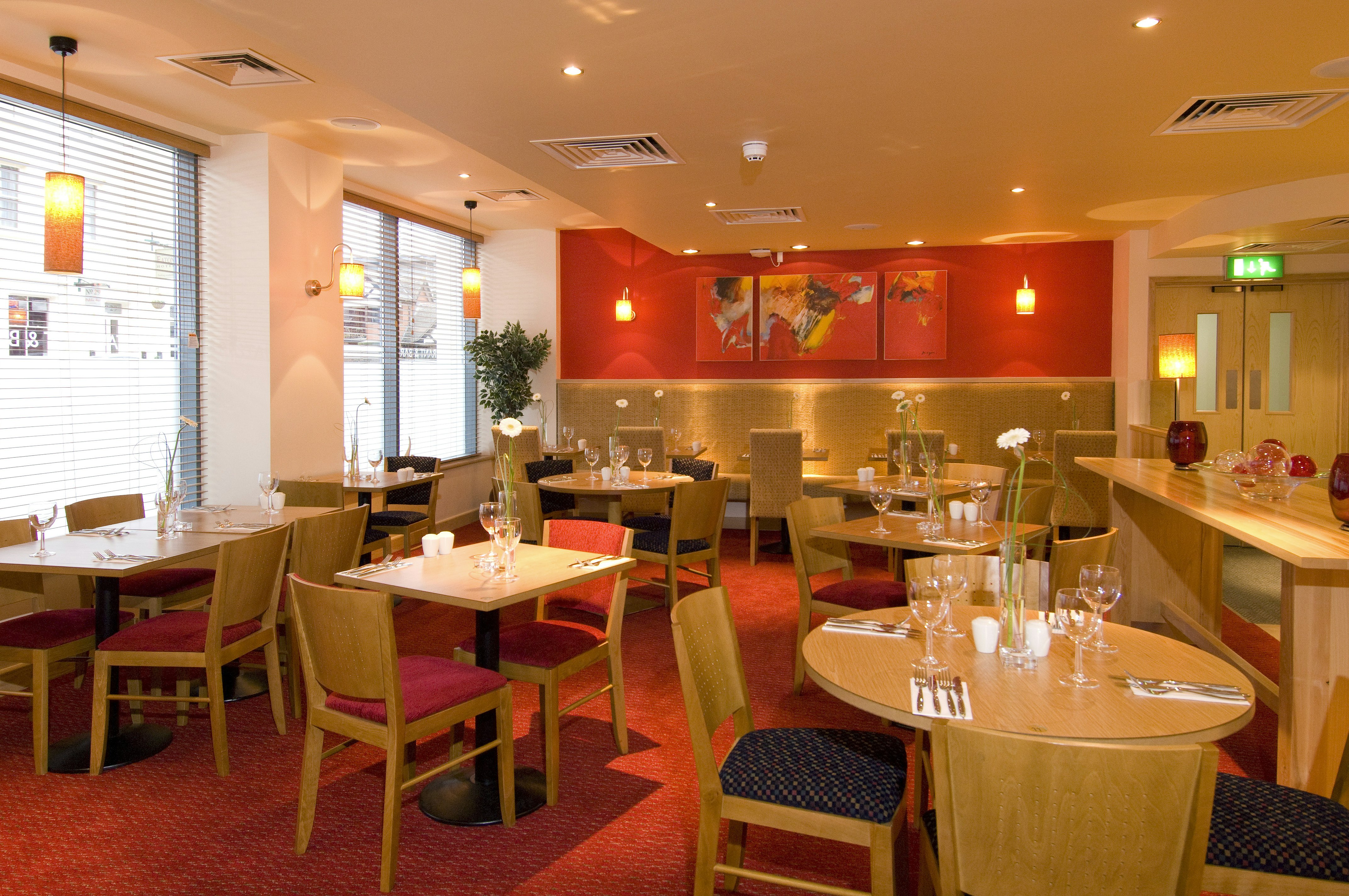Premier Inn Chester (Railway Station) 27/42
