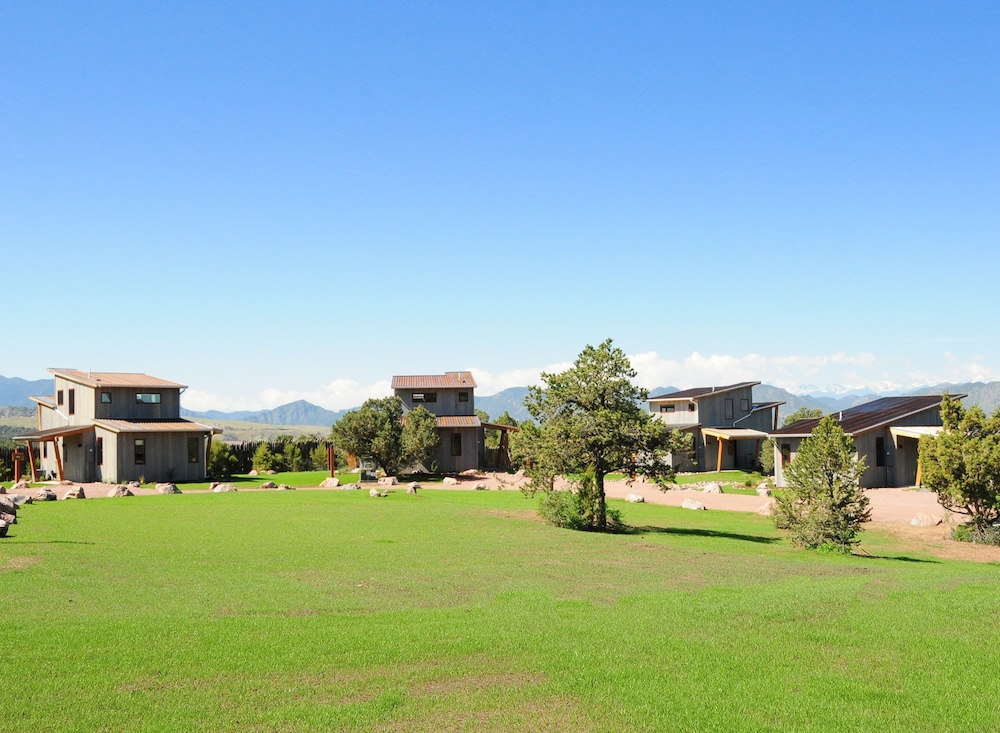 Royal Gorge Cabins 66/69