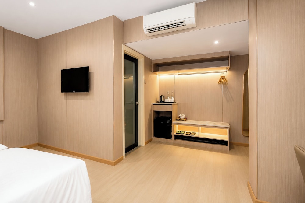 Ming Star Hotel 43/64