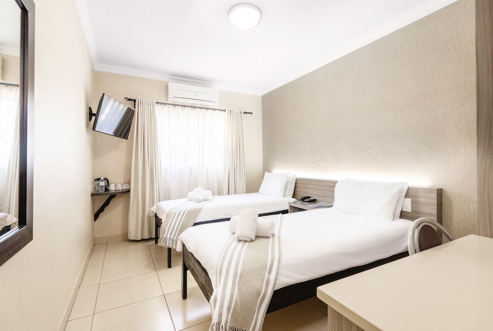Auas City Hotel 8/19