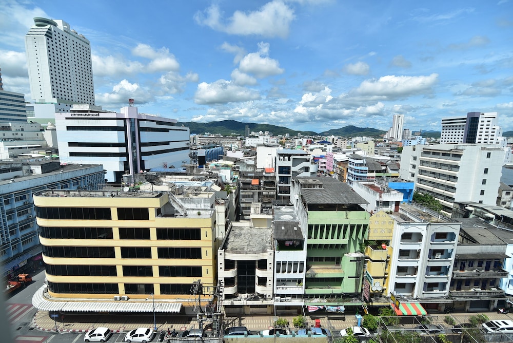 ALOHA HOTEL HAT YAI 6/66