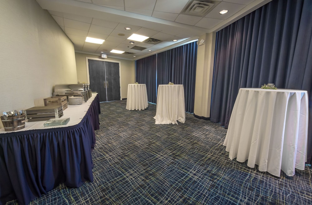 Holiday Inn Raleigh Downtown 6/34
