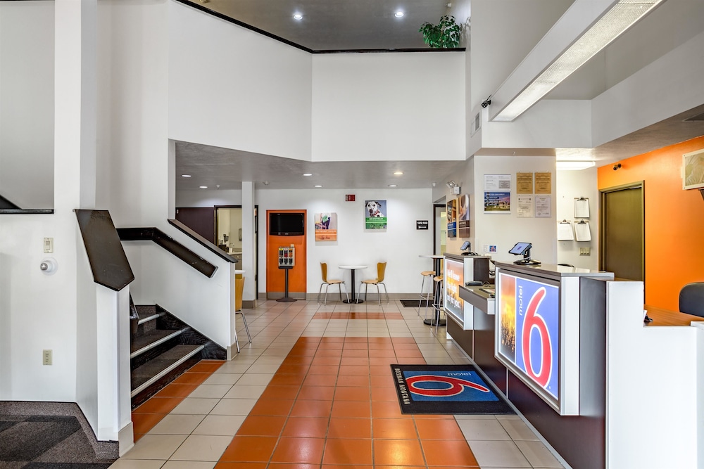 Motel6 Bozeman, MT 34/51